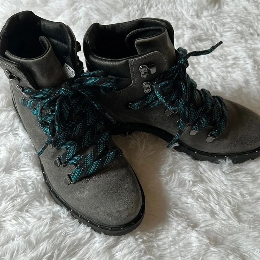 Sorel Lennox hiker in quarry - Picture 2 of 12